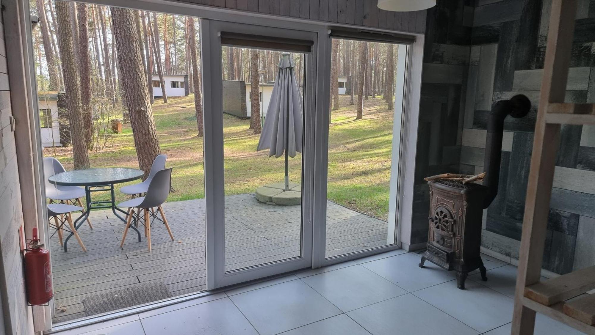 Osrodek La La - Letniskowe W Lesie Nad Jeziorem Ferienpark Bytnica