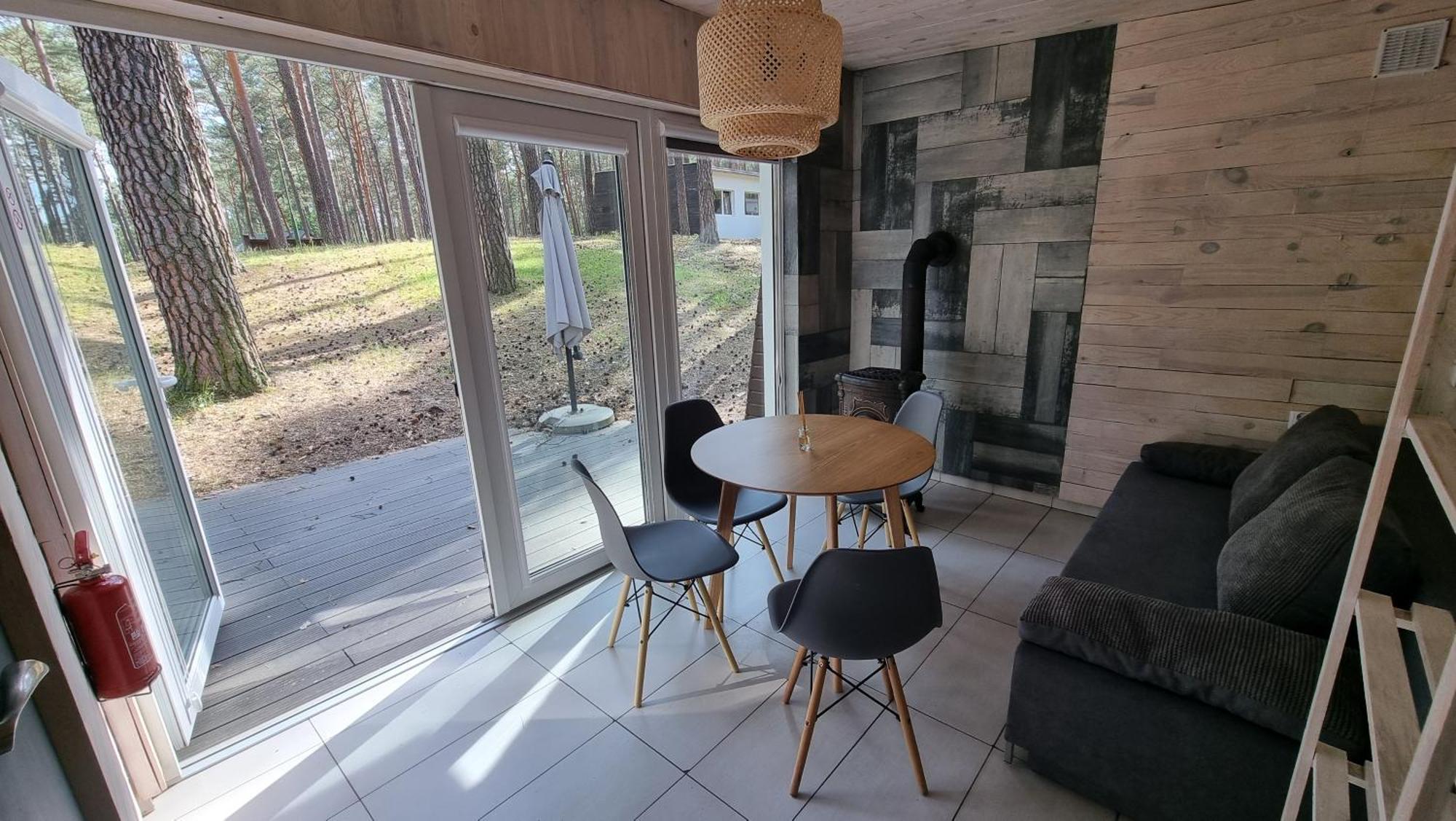 Osrodek La La - Letniskowe W Lesie Nad Jeziorem * Bytnica